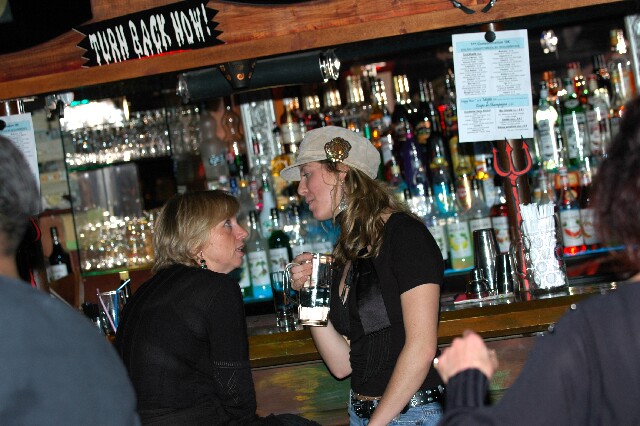 min 2005 11 06 sharkys 168
